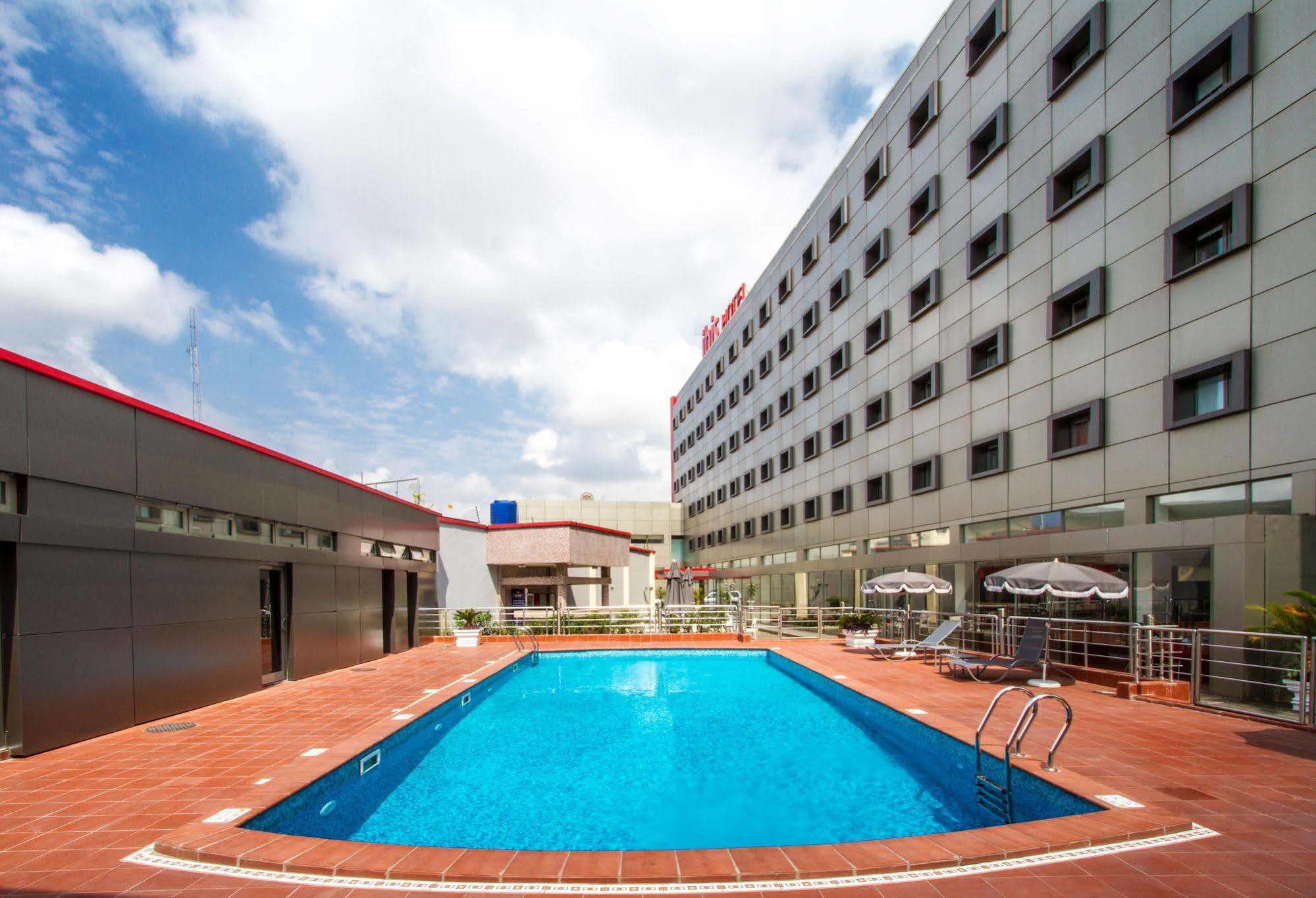 Ibis Lagos Ікеджа Екстер'єр фото